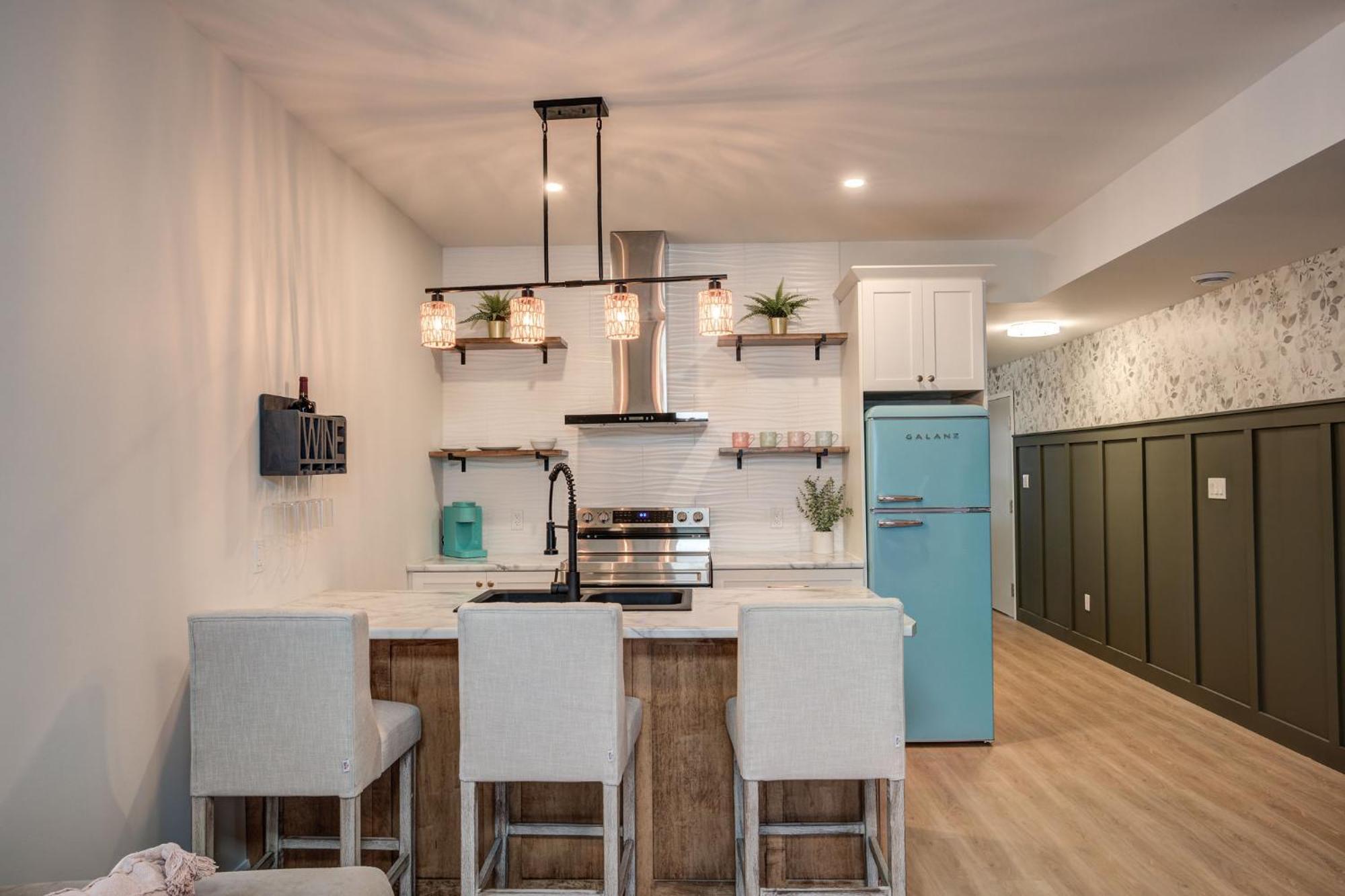 Chic Suite By Westlynn Little Current Exterior foto